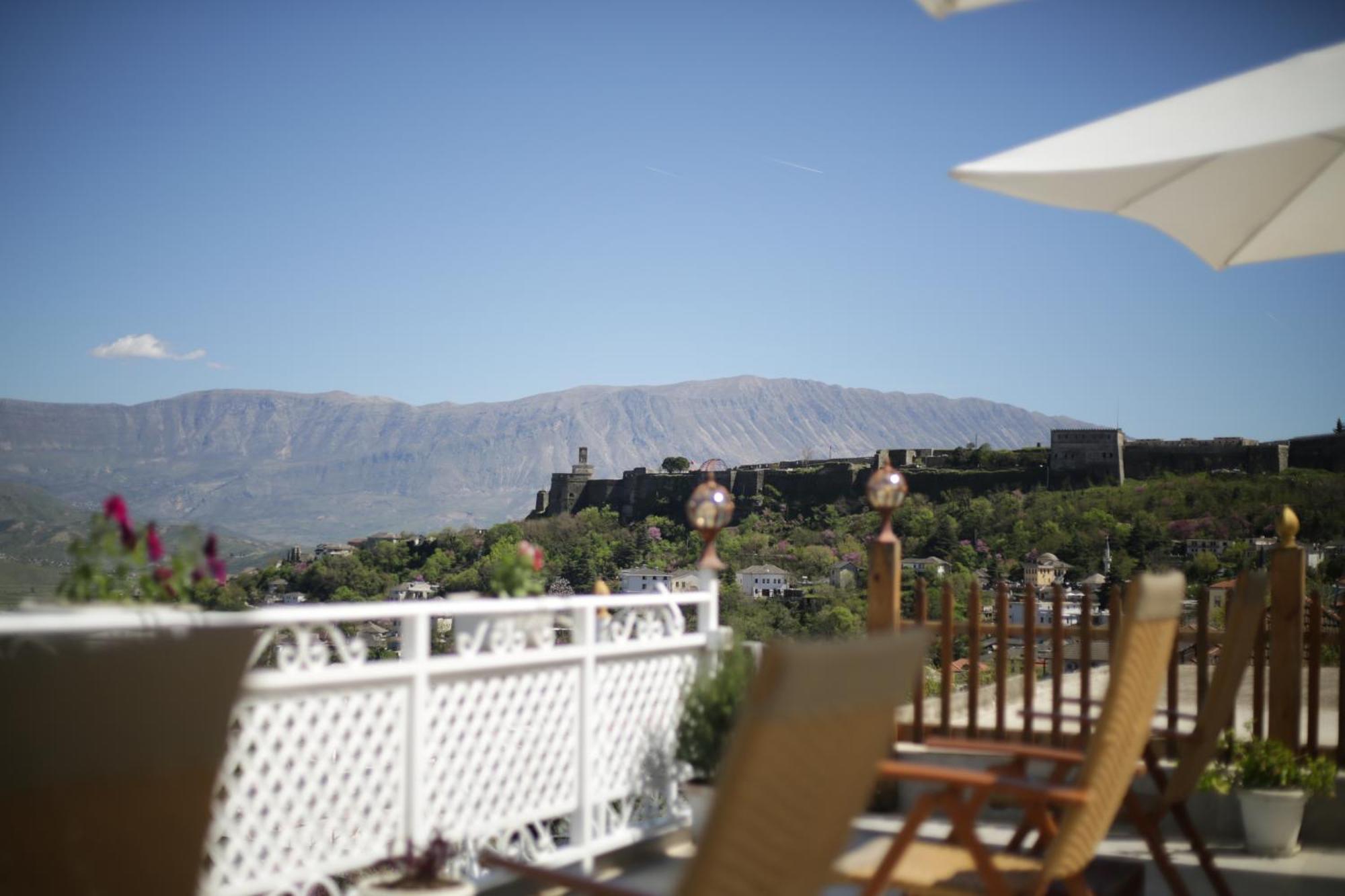 Guest House Juald Gjirokaster Ngoại thất bức ảnh