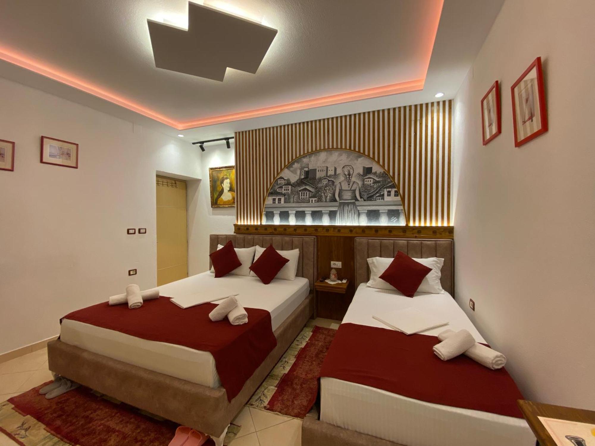 Guest House Juald Gjirokaster Ngoại thất bức ảnh